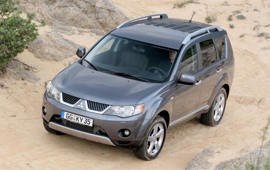  Mitsubishi Outlander 2005 года  (фото 62 из 77)